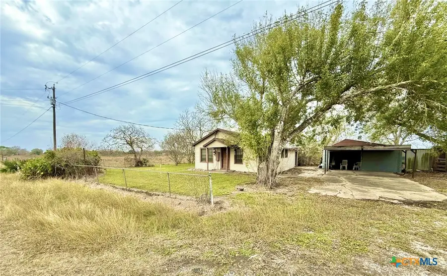 218 Lasalle Road, Inez, TX 77968 - Image #2