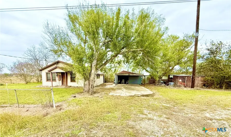 218 Lasalle Road, Inez, TX 77968 - Image #3