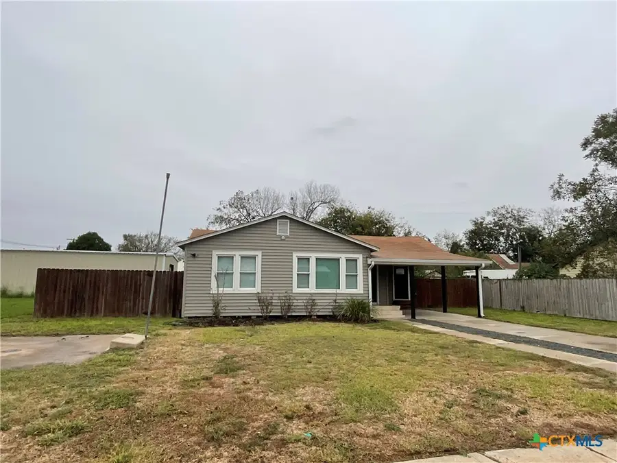 207 S George Street, Victoria, TX 77901 - Image #2