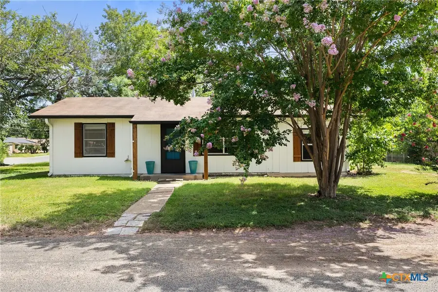 907 Apple Street, Fredericksburg, TX 78624 - Image #3