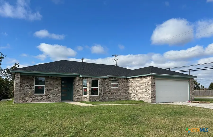 102 E Blancas Drive, Copperas Cove, TX 76522 - Image #2