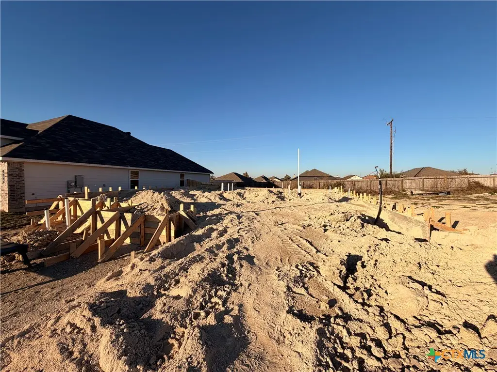 418 University Avenue, Troy, TX 76579 - Image #1