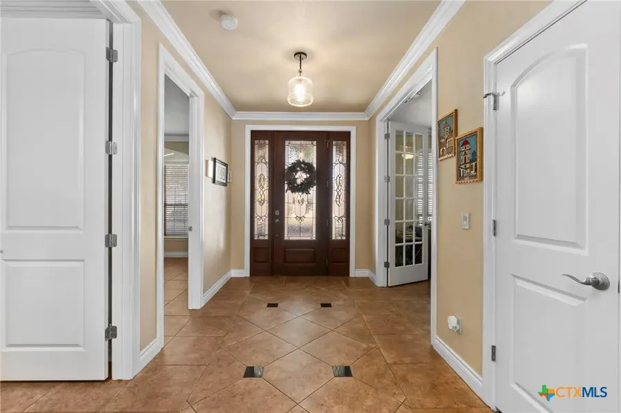 252 Mackenzie Drive, New Braunfels, TX 78130 - Image #2