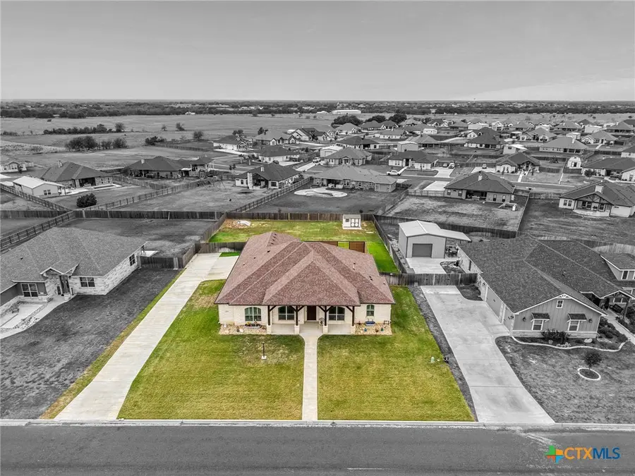 5210 Few Oaks Drive, Salado, TX 76571 - Image #3