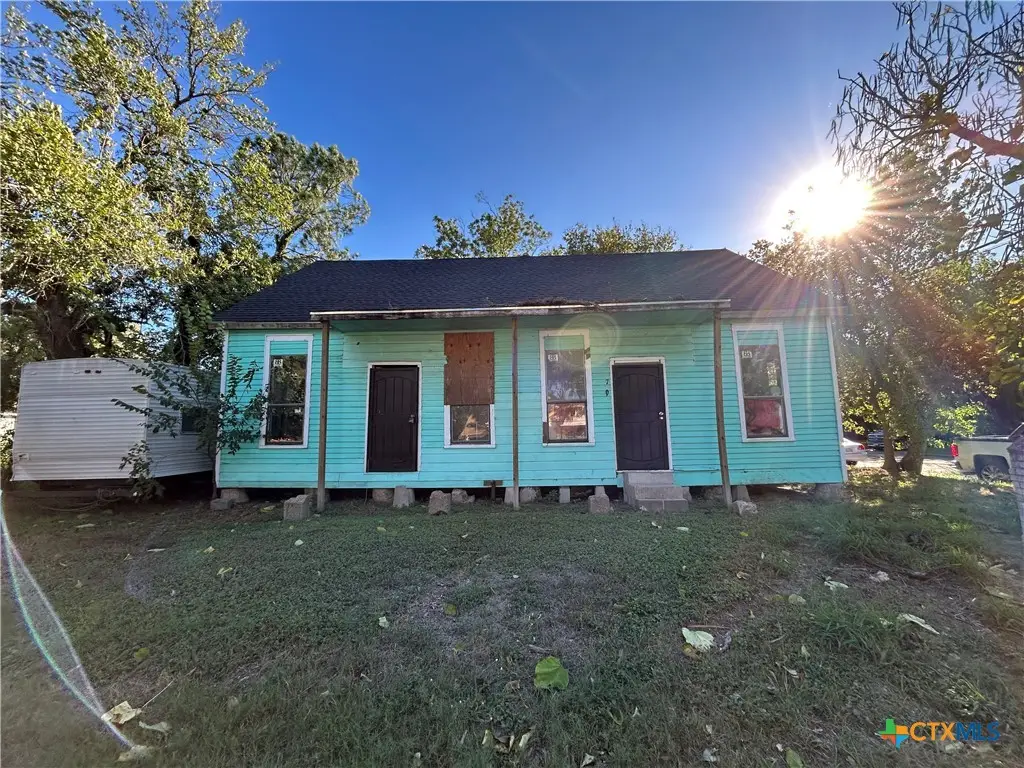 701 E River Street, Victoria, TX 77901 - Image #1