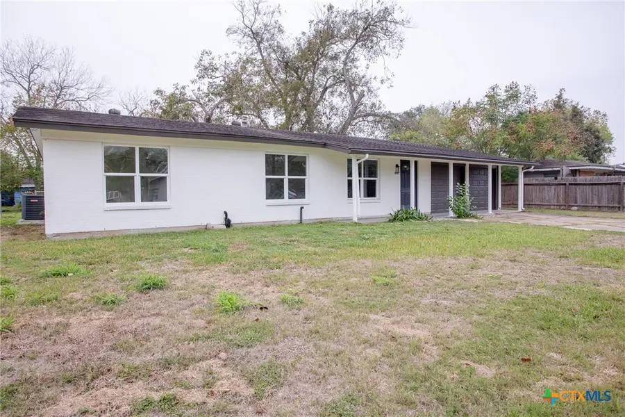 3701 Redwood Drive, Victoria, TX 77901 - Image #3