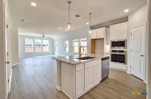 1824 Heritage Maples, New Braunfels, TX 78132