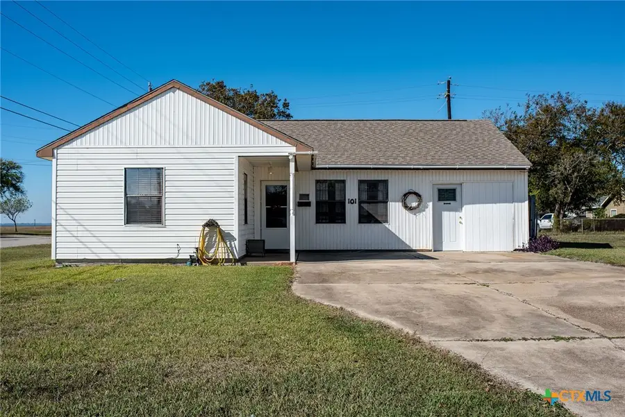 101 Lubbock Street, Port Lavaca, TX 77979 - Image #2