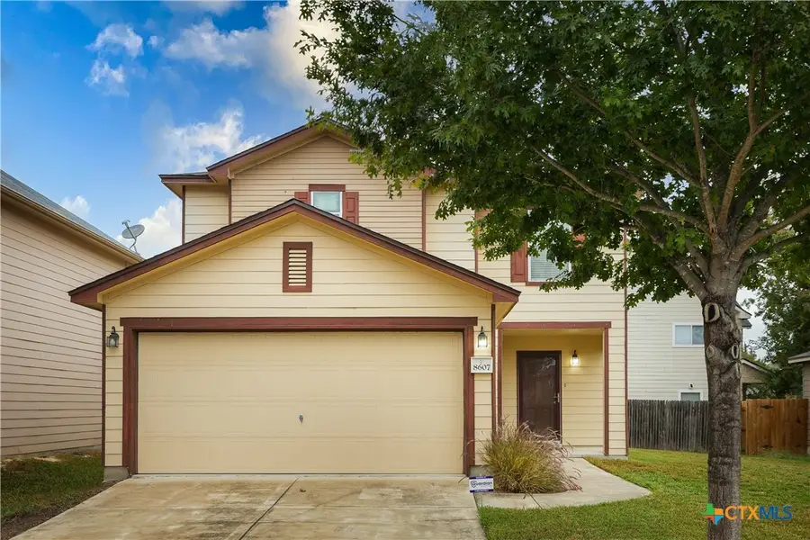 8607 Egret Court, San Antonio, TX 78245 - Image #2