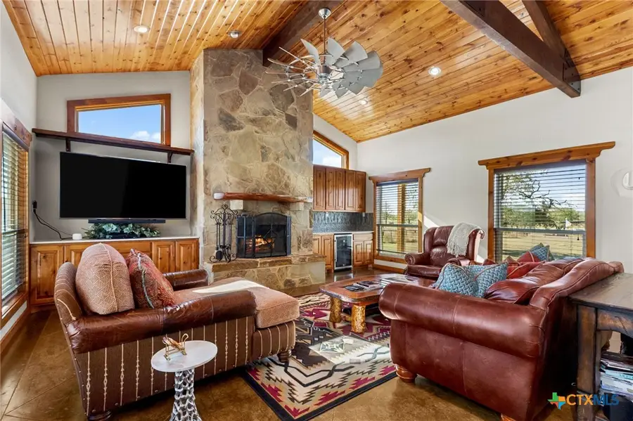 381 Schneider Road, Seguin, TX 78155 - Image #3