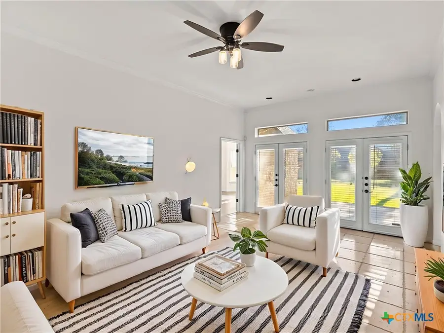 837 Lakeview Trail, McQueeney, TX 78123 - Image #3