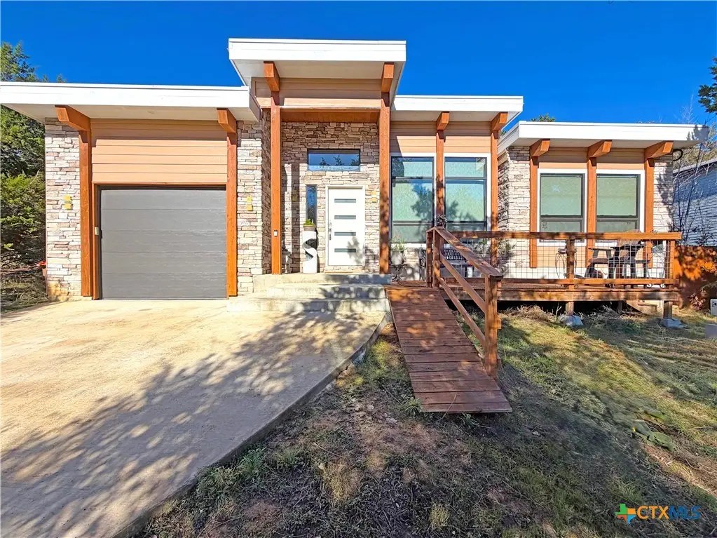 1151 Eastview Drive, Canyon Lake, TX 78133 - Image #1