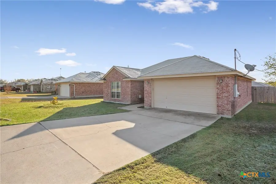 1208 Baldridge Drive, Gatesville, TX 76528 - Image #3