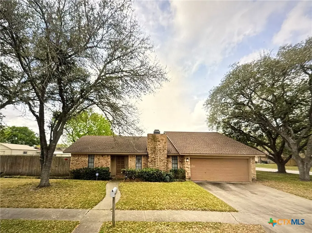 105 Chesapeake Avenue, Victoria, TX 77904 - Image #1