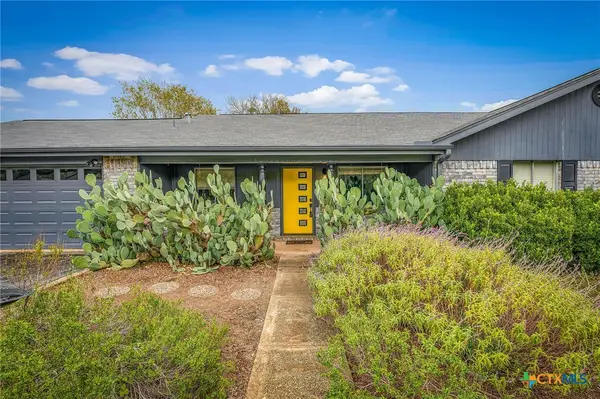 960 Twin Oaks Drive, New Braunfels, TX 78130