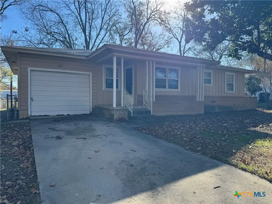 609 S 11th Street, Copperas Cove, TX 76522 - Image #2