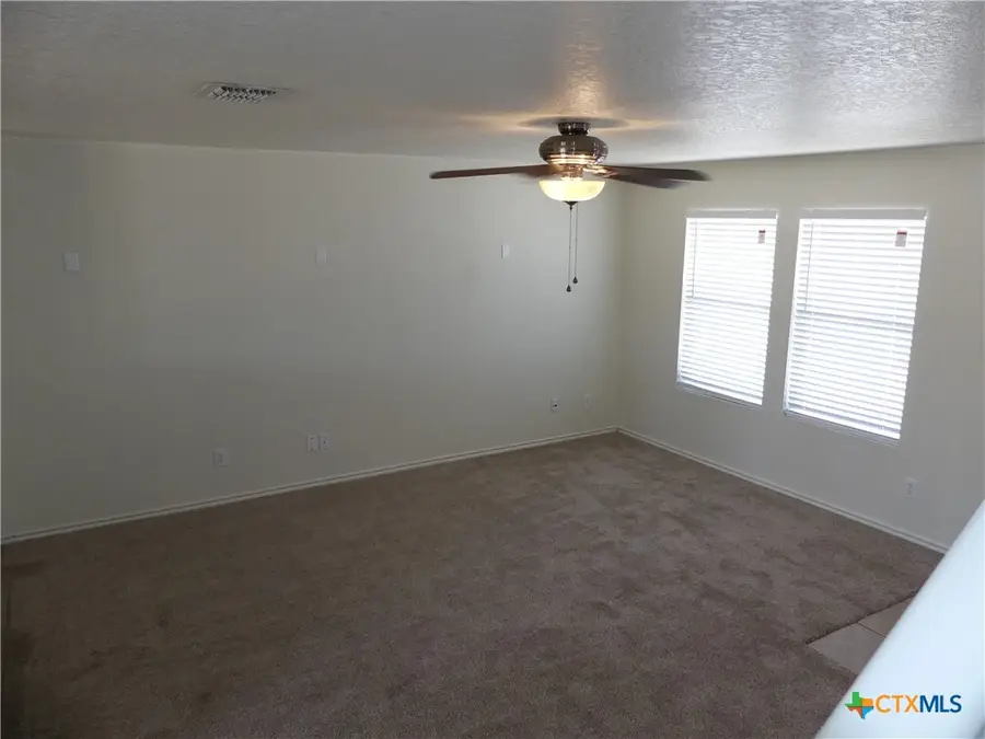 664 Northern Lights Drive, New Braunfels, TX 78130 - Image #3