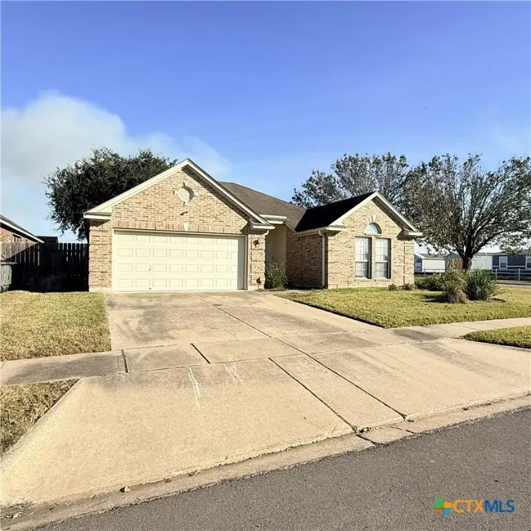 101 Appaloosa Court, Victoria, TX 77904 - Image #2