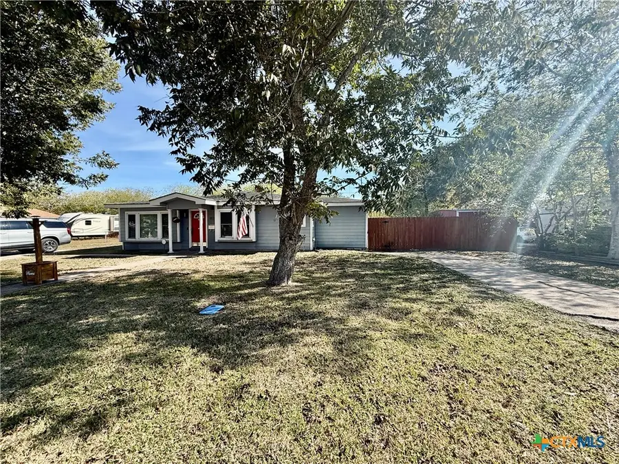 1922 Shofner Drive, Port Lavaca, TX 77979 - Image #2