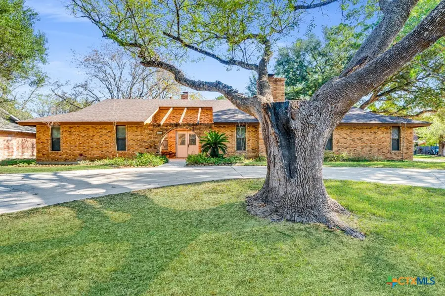 111 Oldtowne Road, Seguin, TX 78155 - Image #3