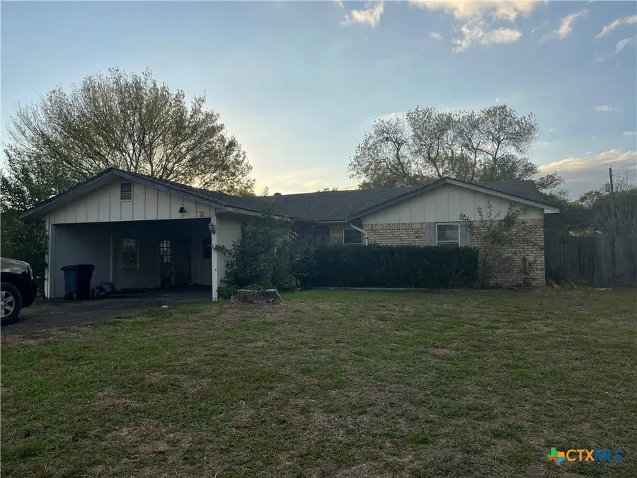 709 Pheasant Drive, Victoria, TX 77905 - Image #2