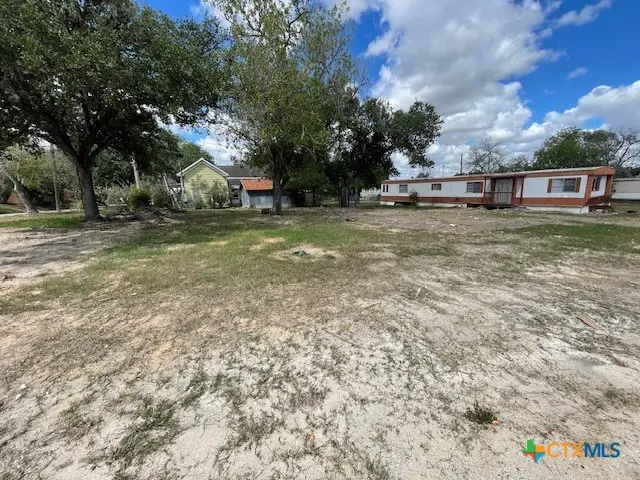 722 School Street, Kenedy, TX 78119 - Image #3