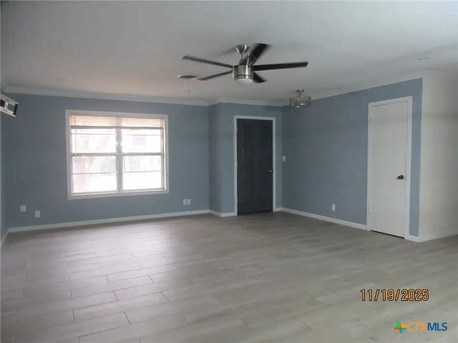 606 E 12th Avenue, Belton, TX 76513 - Image #3