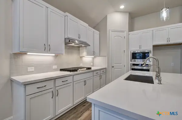 2031 Stephanie Avenue, New Braunfels, TX 78132