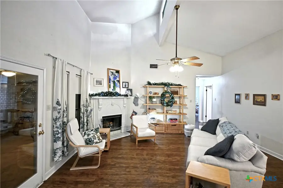 240 Oak Court, New Braunfels, TX 78132 - Image #3