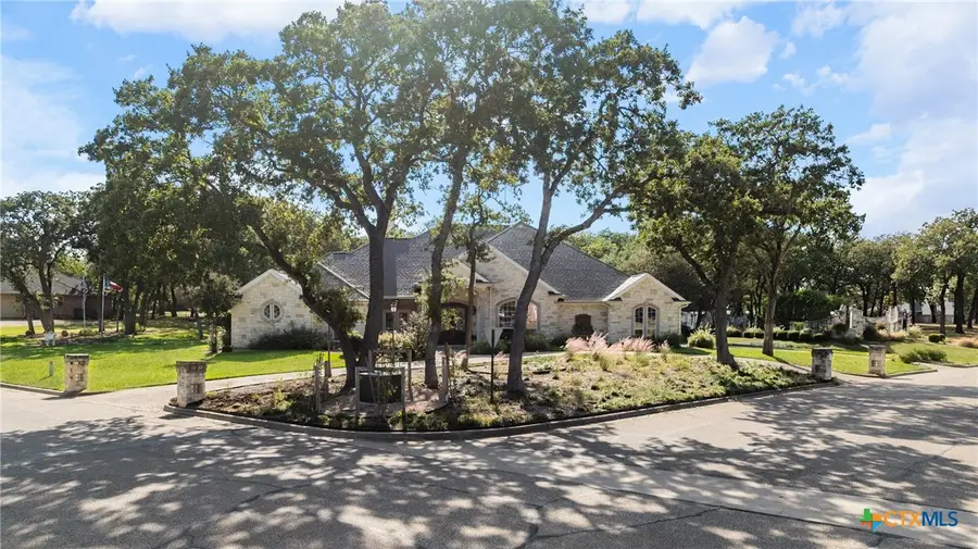 1340 Autumn Oaks Circle, China Spring, TX 76633 - #2