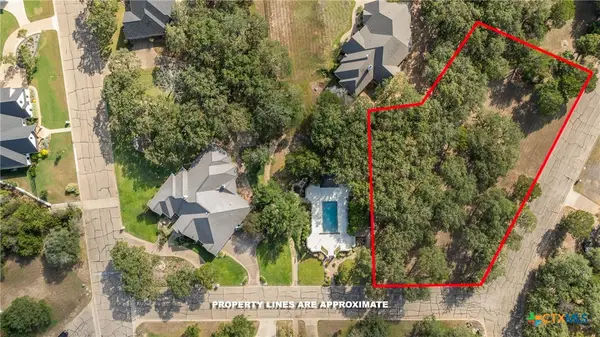 1240 Autumn Oaks Circle, China Spring, TX 76633