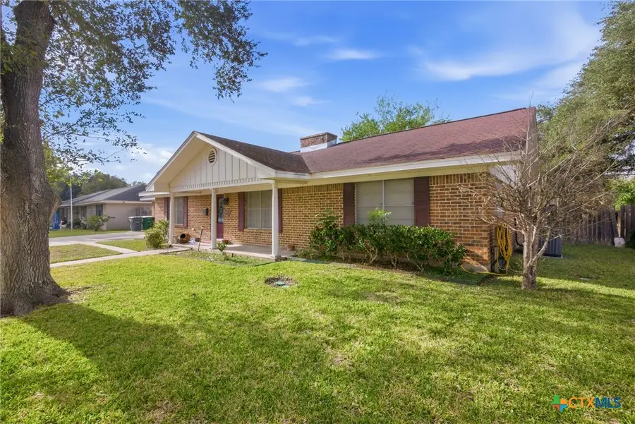 403 Salisbury Lane, Victoria, TX 77904 - #3