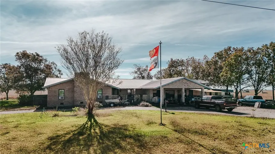 5971 Wood Hi Road, Victoria, TX 77905 - Image #3