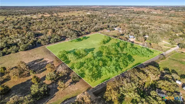 000 Joe Beaver Ln., Victoria, TX 77905