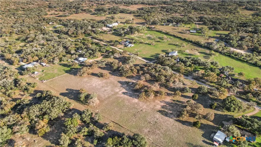 000 Joe Beaver Ln., Victoria, TX 77905 - Image #2