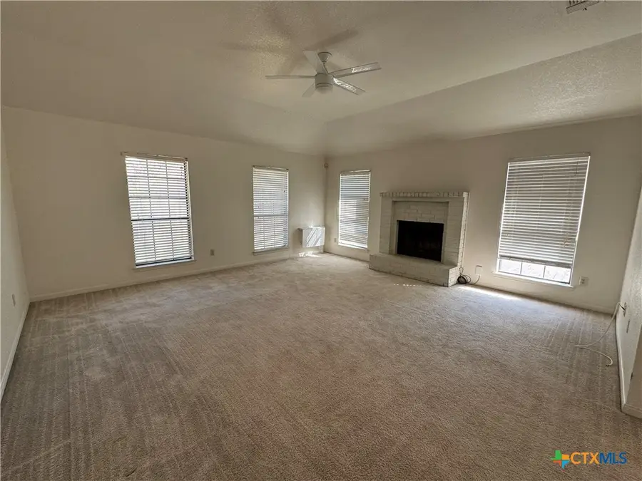 1002 Windy Hill Road, Harker Heights, TX 76548 - Image #2