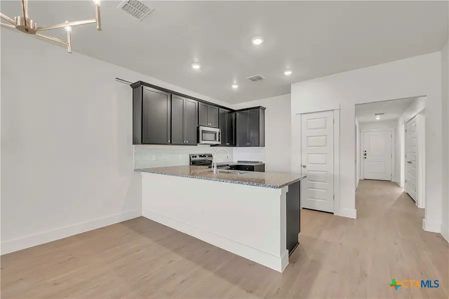 1106 College Avenue, Troy, TX 76579 - Image #3