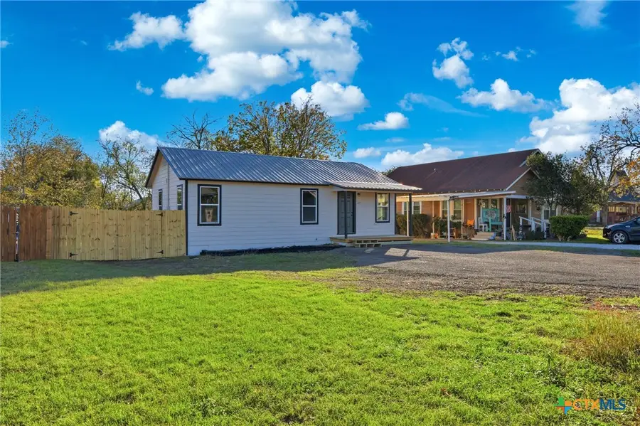 127 Roosevelt Drive, Seguin, TX 78155 - Image #3