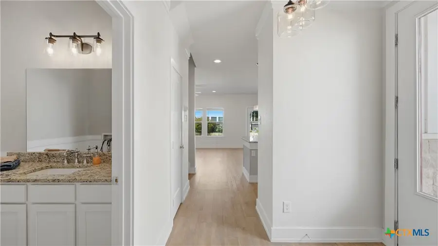 223 Sapphire Drive, New Braunfels, TX 78130 - Image #3