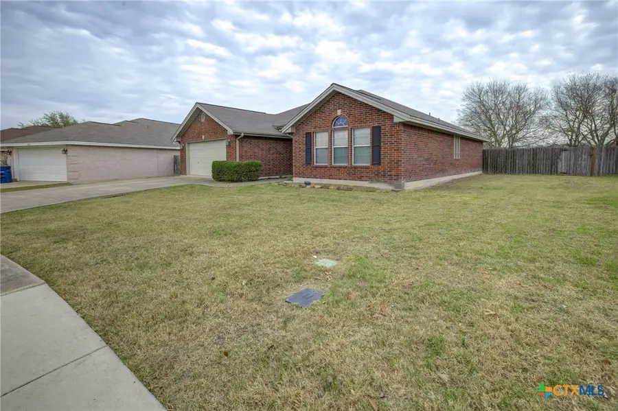 1531 Dustin Cade Drive, New Braunfels, TX 78130 - Image #2