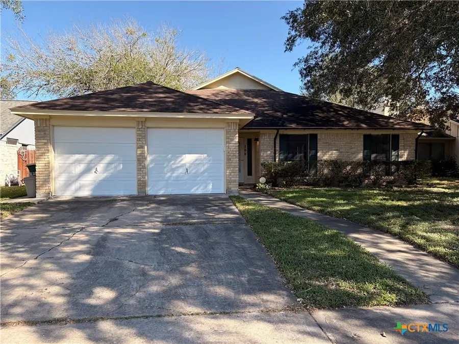 108 Queenswood Trail, Victoria, TX 77901 - Image #2