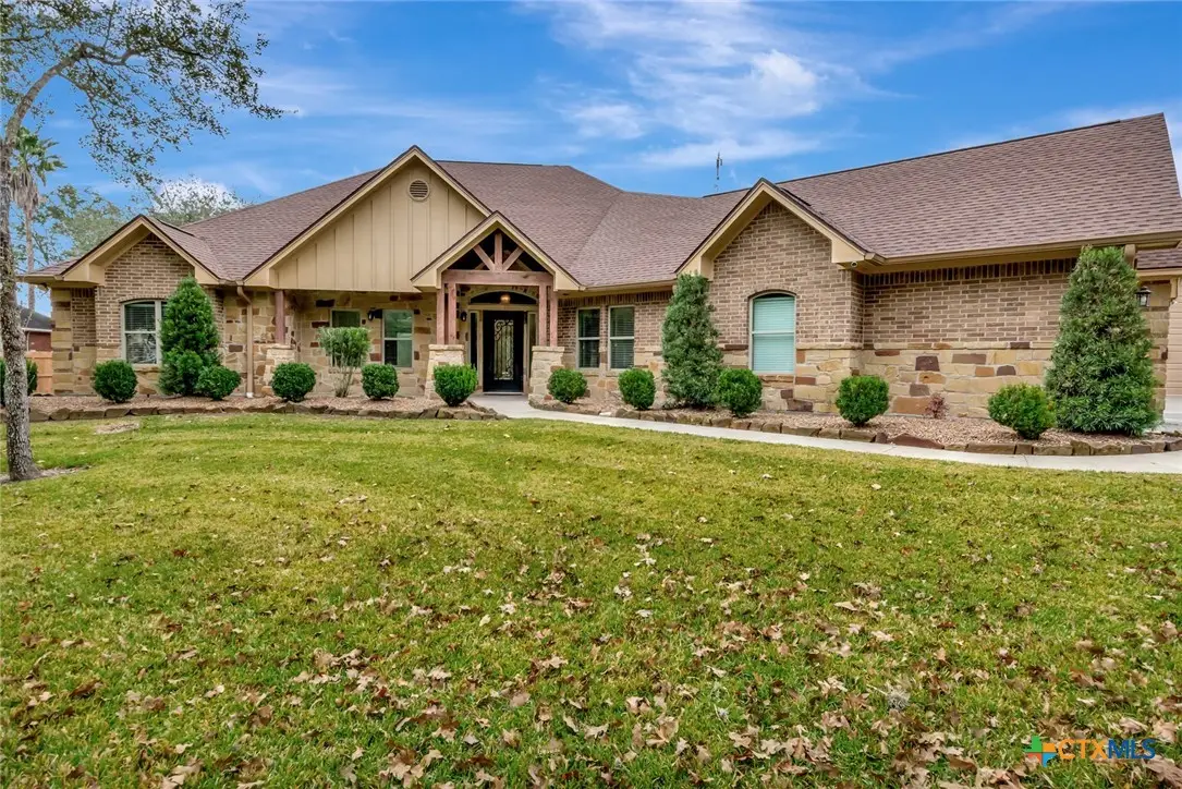 249 Post Oak Bend, Inez, TX 77968 - Image #1