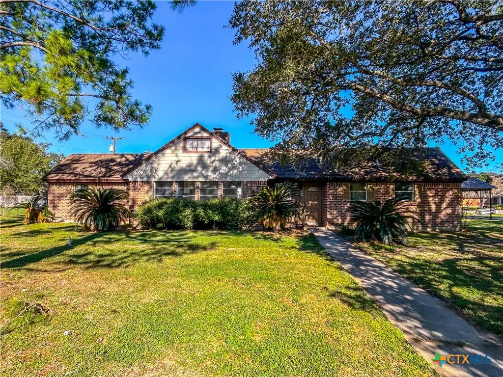 902 Joplin, Victoria, TX 77904 - Image #1