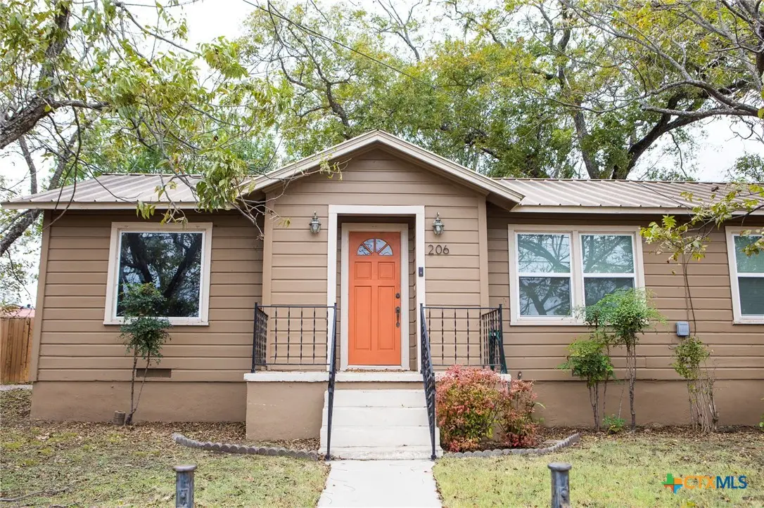206 N Arnold Street, Lampasas, TX 76550 - Image #1