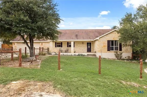 889 Sundown Trail, Fischer, TX 78623