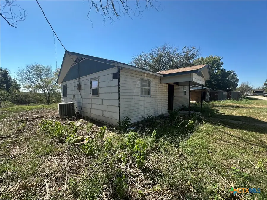 110 Hollis Lane, Gatesville, TX 76528 - Image #2
