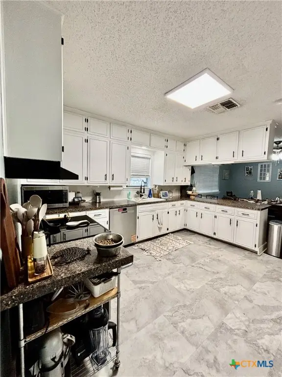 633 Tutt Avenue, Taft, TX 78390 - Image #2