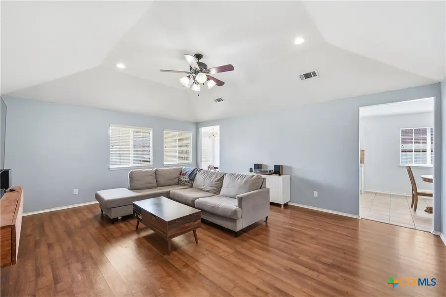 2004 Schorn Dr, Killeen, TX 76542 - Image #2