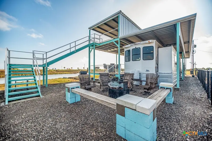 305 Zimmerman Road, Port Lavaca, TX 77979 - Image #2