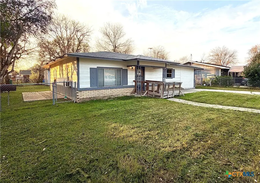 2304 Louise Street, Seguin, TX 78155 - Image #3